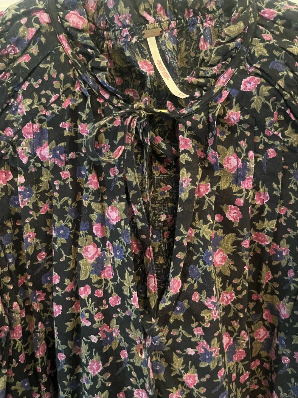 Free People Meant To Be Blouse – Black Rose Floral – XS